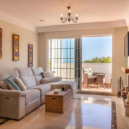 Atico Familiar Con Terraza Y Bonitas Vistas Al Mar En - Rio Real 282g 아파트