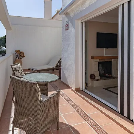 Atico Familiar Con Terraza Y Bonitas Vistas Al Mar En - Rio Real 282g * 마르베야