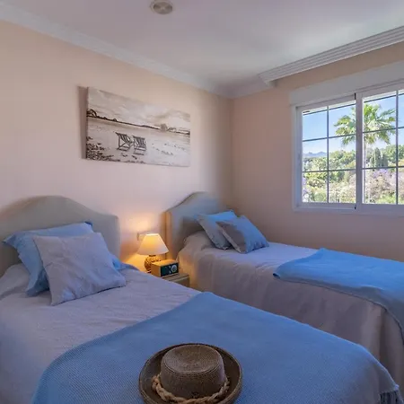 Atico Familiar Con Terraza Y Bonitas Vistas Al Mar En - Rio Real 282g Lejlighed