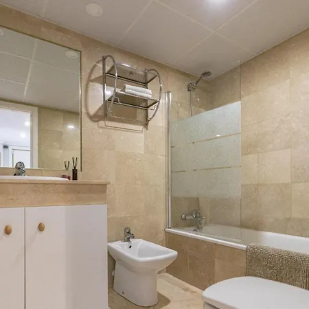 Lejlighed Atico Familiar Con Terraza Y Bonitas Vistas Al Mar En - Rio Real 282g Marbella