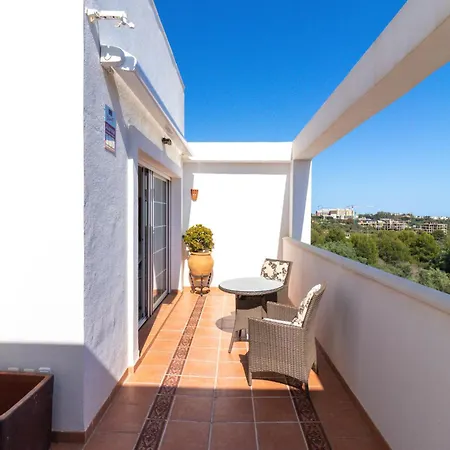 Atico Familiar Con Terraza Y Bonitas Vistas Al Mar En - Rio Real 282g شقة *