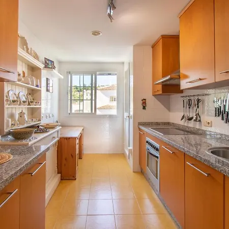 Atico Familiar Con Terraza Y Bonitas Vistas Al Mar En - Rio Real 282g Apartment Marbella